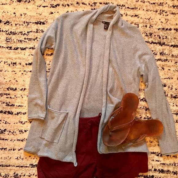 H&M Sweaters - Knit H&M cardigan